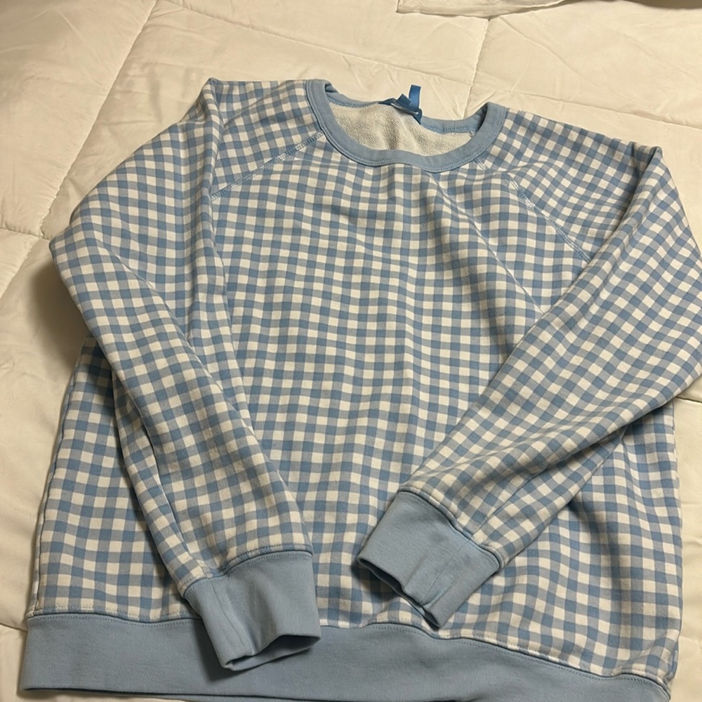 Draper James size L blue and white checked sweatshirt fits like M